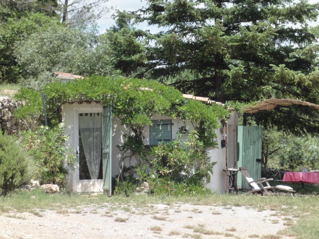 Mas Les Micocouliers Bed and Breakfast Saint-Christol-lès-Alès Værelse billede